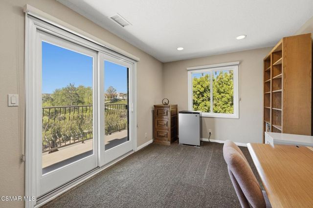 554 Lone Oak Drive, Thousand Oaks, CA 91362