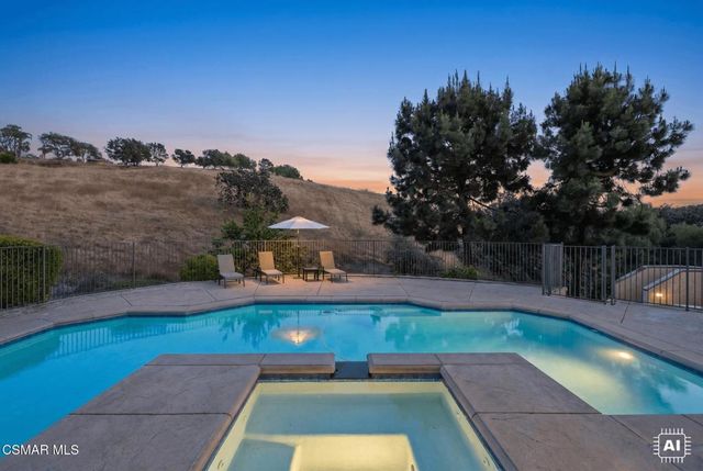 554 Lone Oak Drive, Thousand Oaks, CA 91362