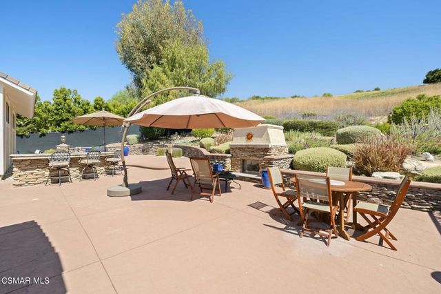 554 Lone Oak Drive, Thousand Oaks, CA 91362