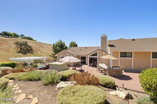 554 Lone Oak Drive, Thousand Oaks, CA 91362