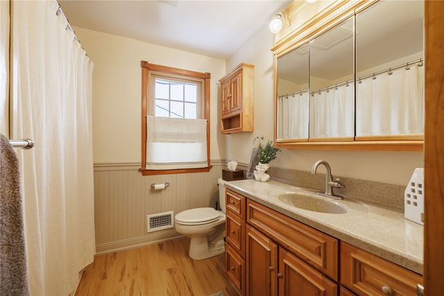 48 Mount Marcy Drive, Irondequoit, NY 14622