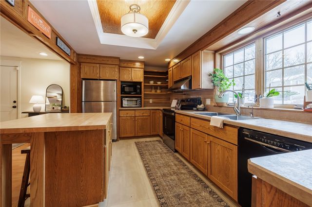 48 Mount Marcy Drive, Irondequoit, NY 14622