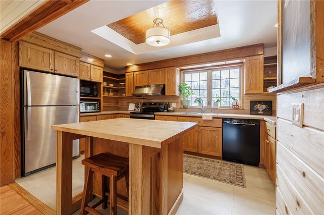 48 Mount Marcy Drive, Irondequoit, NY 14622