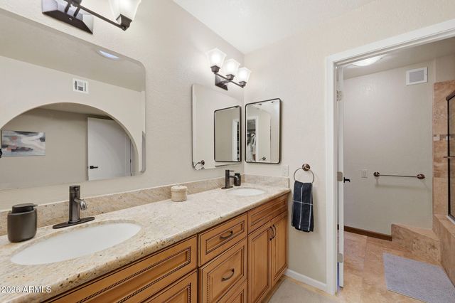 1360 E BROWN Road 28, Mesa, AZ 85203