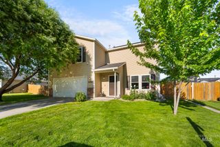 1056 S Hebgon Lake Ave, Middleton, ID 83644