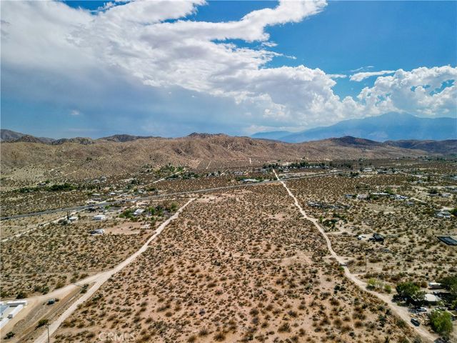 1 Polaris, Morongo Valley, CA 92256