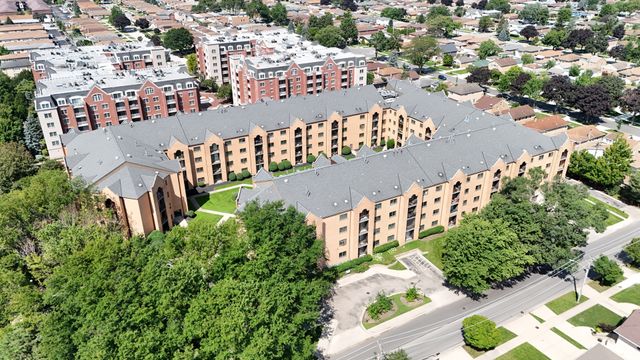7410 W Lawrence Avenue 217, Harwood Heights, IL 60706
