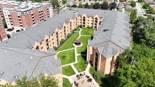 7410 W Lawrence Avenue 217, Harwood Heights, IL 60706