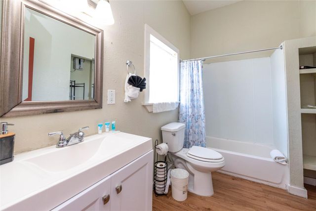 1224 Avenue L, Galveston, TX 77550