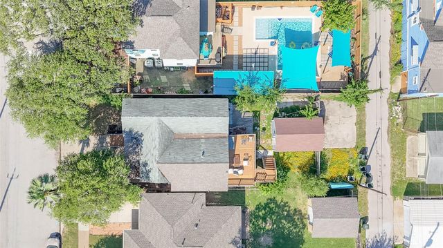 1224 Avenue L, Galveston, TX 77550