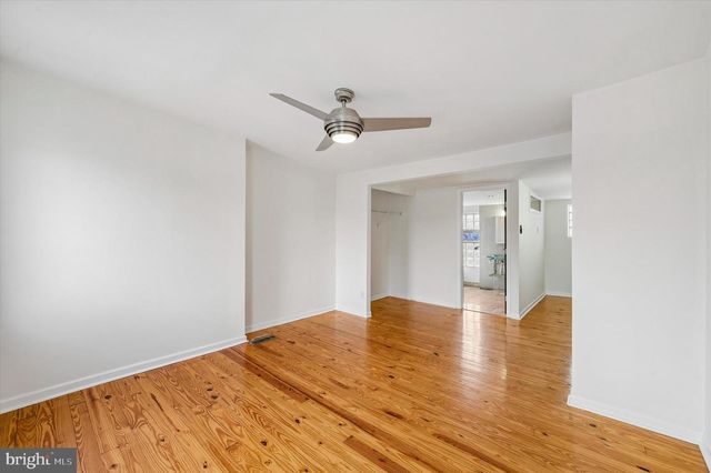 2042 E HUNTINGDON ST, Philadelphia, PA 19125