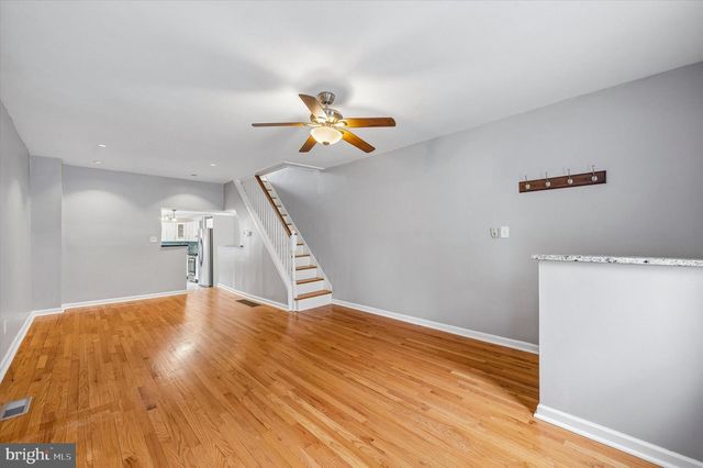 2042 E HUNTINGDON ST, Philadelphia, PA 19125
