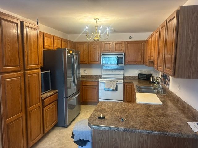 3370 W Brooke Avenue 218, Waukegan, IL 60087