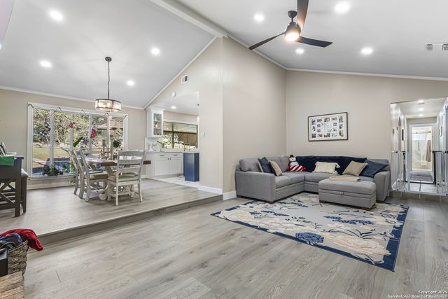 7339 Shady Hollow, San Antonio, TX 78255