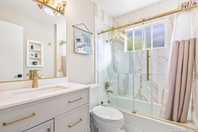 7339 Shady Hollow, San Antonio, TX 78255