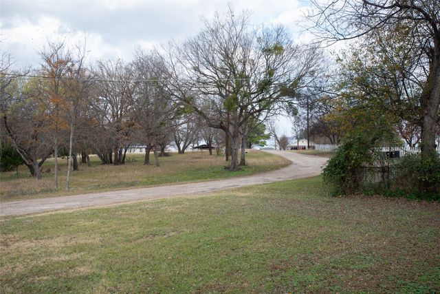 8400 Lady Bird, Kemp, TX 75143