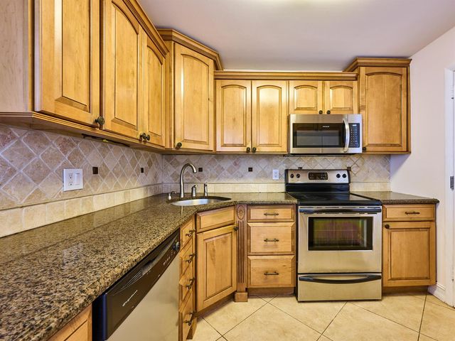 305 N Pompano Beach Boulevard 1204, Pompano Beach, FL 33062