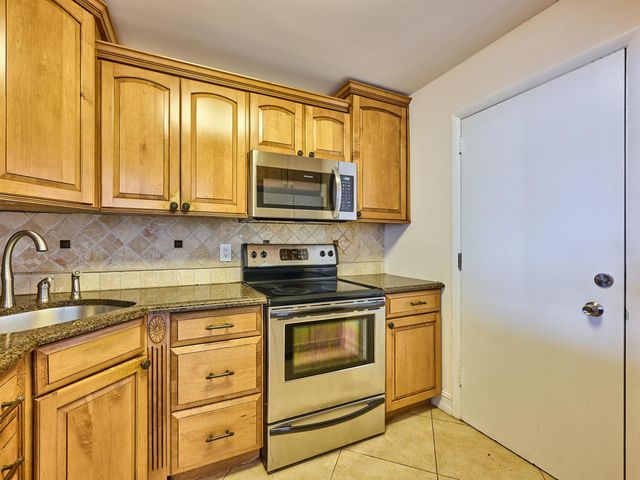305 N Pompano Beach Boulevard 1204, Pompano Beach, FL 33062