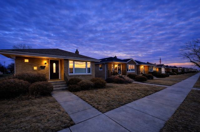 12401 Justine Street, Calumet Park, IL 60827