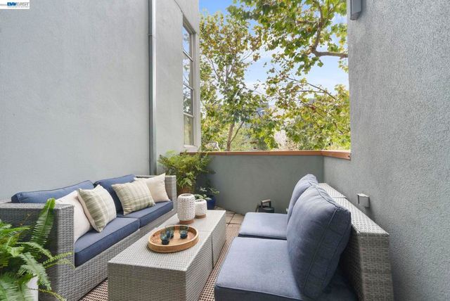 3960 Adeline St 107, Emeryville, CA 94608