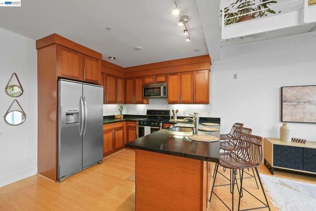 3960 Adeline St 107, Emeryville, CA 94608