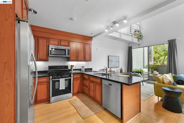 3960 Adeline St 107, Emeryville, CA 94608