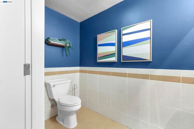 3960 Adeline St 107, Emeryville, CA 94608