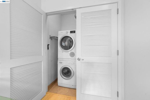 3960 Adeline St 107, Emeryville, CA 94608