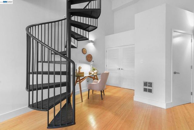 3960 Adeline St 107, Emeryville, CA 94608