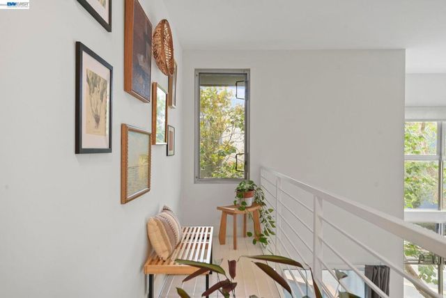 3960 Adeline St 107, Emeryville, CA 94608