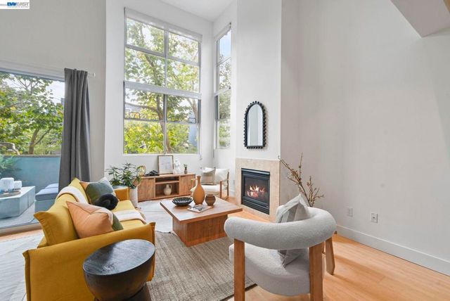 3960 Adeline St 107, Emeryville, CA 94608