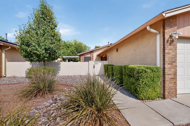 316 Palmer Park Drive NE, Albuquerque, NM 87123
