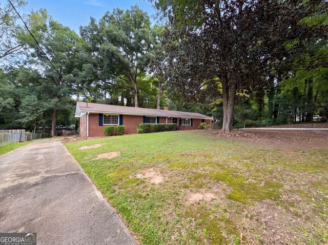 210 Pinewood Lane, Stockbridge, GA 30281