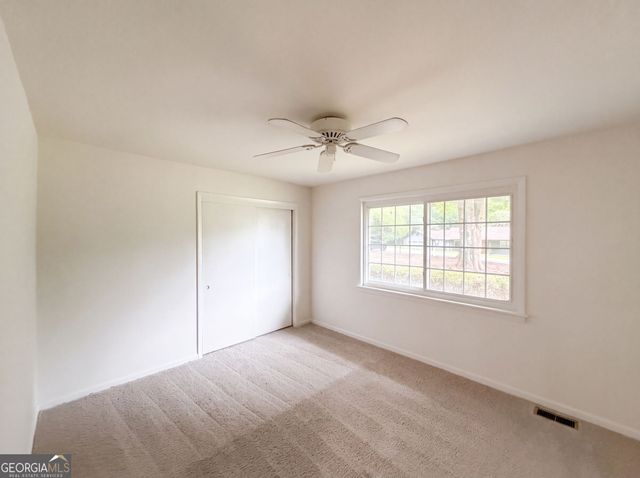 210 Pinewood Lane, Stockbridge, GA 30281