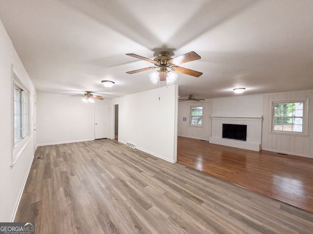 210 Pinewood Lane, Stockbridge, GA 30281