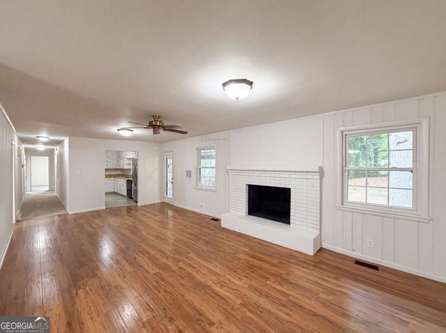 210 Pinewood Lane, Stockbridge, GA 30281