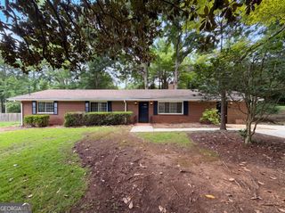 210 Pinewood Lane, Stockbridge, GA 30281