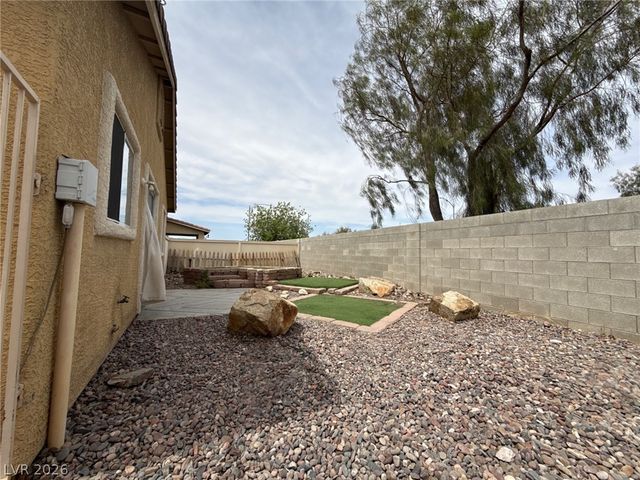 824 Blushing Rose Place, Henderson, NV 89052