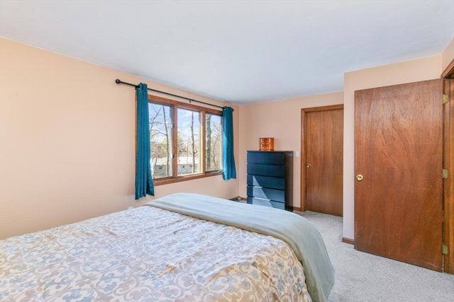 281 Boylston St H, Lowell, MA 01852