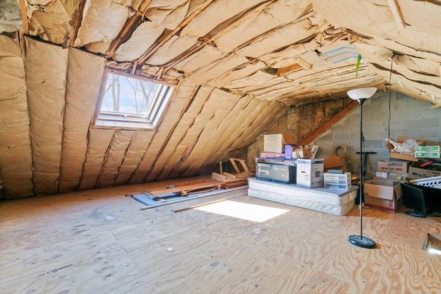 281 Boylston St H, Lowell, MA 01852