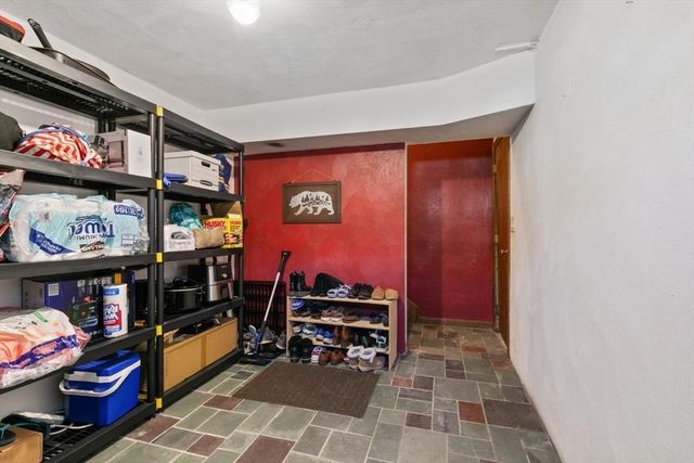 281 Boylston St H, Lowell, MA 01852