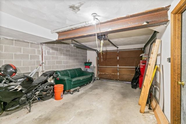 281 Boylston St H, Lowell, MA 01852