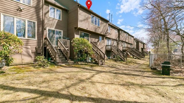 281 Boylston St H, Lowell, MA 01852