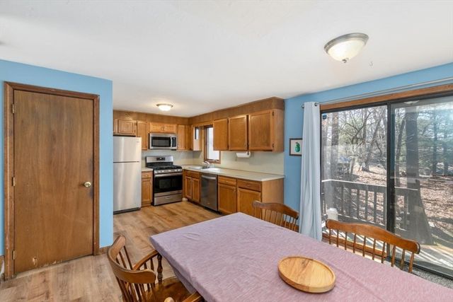 281 Boylston St H, Lowell, MA 01852