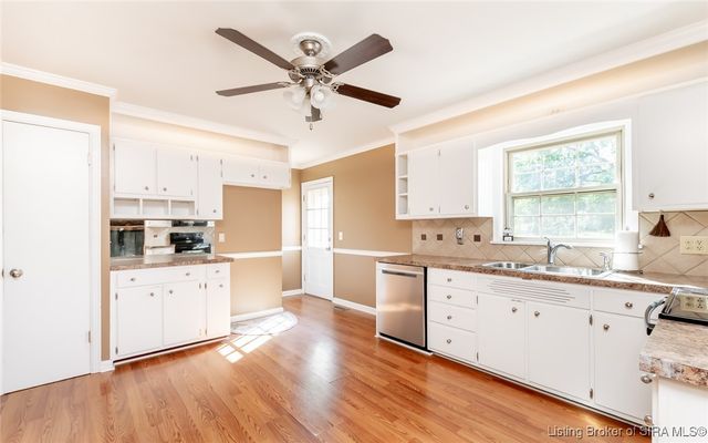 1655 Harriett Court, New Albany, IN 47150