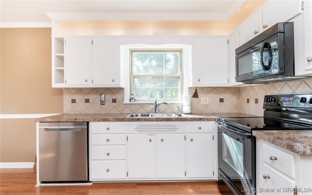 1655 Harriett Court, New Albany, IN 47150