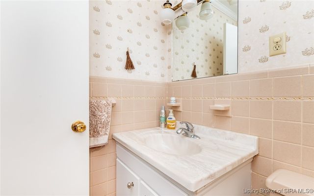 1655 Harriett Court, New Albany, IN 47150