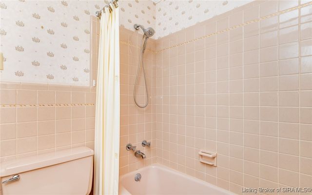 1655 Harriett Court, New Albany, IN 47150