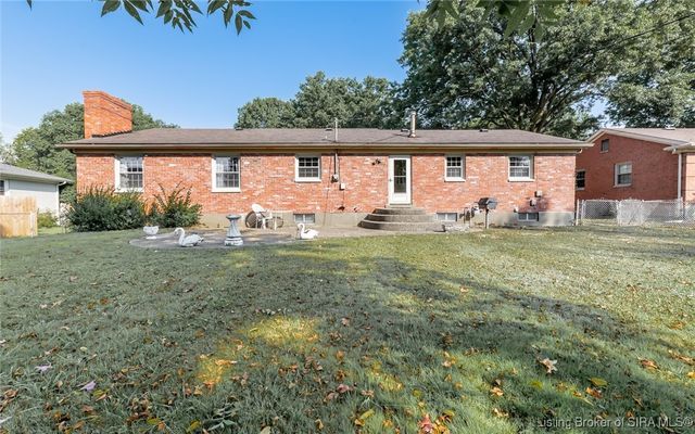 1655 Harriett Court, New Albany, IN 47150