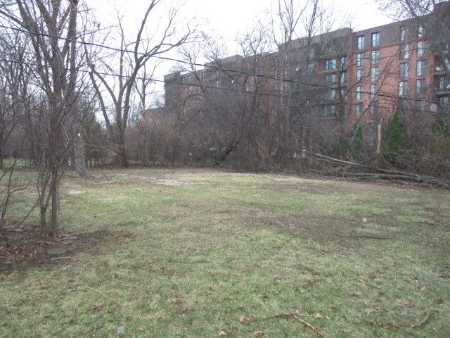 6526 Howard Avenue, Indian Head Park, IL 60525